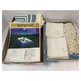 VINTAGE SPRINGMAID SCANDIA TABLECLOTH & 10