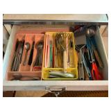 CONTENTS OF DRAWER AND CABINET IN KITCHEN - POTS,
