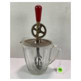EKCO GLASS BATTER PITCHER WITH HAND CRANK MIXER