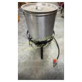 XL propane burner with large pot