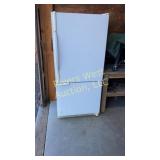 Amanda upright refrigerator freezer used