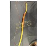 Bear polar 30 lbs at 66'  recurve bow Serial