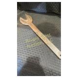 No. 3 alligator wrench about  16.5ï¿½ long