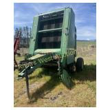 John Deere 430 Round Baler