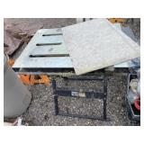 Collapsible welding bench and torch heat plate