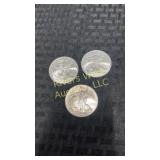 Three 2009 American Silver Eagles 1oz