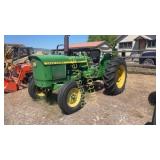 John Deere 920 tractor
