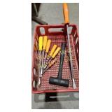 Tote of MAC tools, 6 screw drivers, small