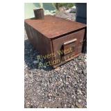 24x13x11 Camp stove with 4ï¿½ stove pipe