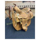 Leather saddle purse