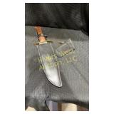 Two knives. One 10' blade, American Eagle knife.