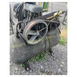 1943 welding engineers horizontal air compressor