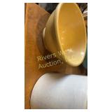 Vintage stoneware bowl and croc