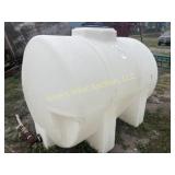 525 horizontal poly water tank