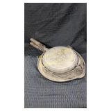 Antique Griswold cast iron waffle iron No. 8