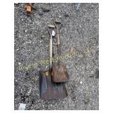 2 scoop shovels