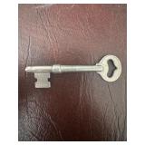Metal Skeleton Key with Engraved ï¿½31ï¿½