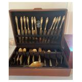 ?Genuine Dirilyte Tableware