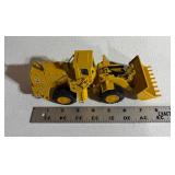 Diecast Caterpillar Wheel Loader Model