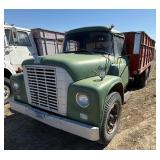 International Loadstar 1700 Grain Truck