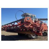 Massey Ferguson 850 with Header
