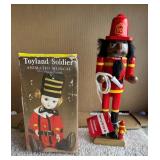 Nutcracker& Musical ï¿½Doll
