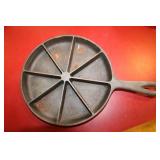 Vintage corn bread skillet