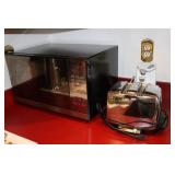 Oster 1000 watt microwave, Sunbeam toaster and a