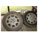 Set of 4 Mercedes wheels with Dunlop Signature