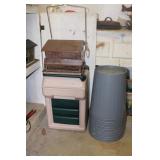 Metal bird feeder, Blitz automatic dog feeder,