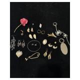 Lot of costume jewelry earrings, pins, pendants