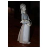 Lladro 'Girl with Pig' figurine #1011