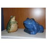 Pair of ceramic frogs
