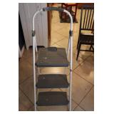 COSCO 3 step stool
