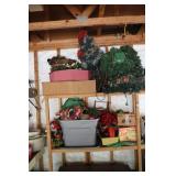 Lot - Christmas decorations, wreathes, string