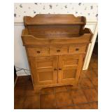 Wooden dry sink with one drawer and two doors