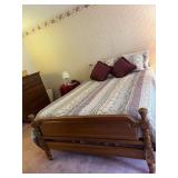 Queen size bedframe (Kling?) with Temperpedic