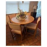 Oak pedestal dinette table with 4 chairs 43.5