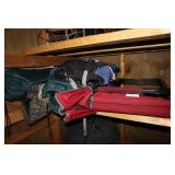 Lot - 4 folding chairs and hiking backpack