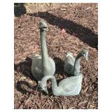 3 Metal swans garden decorations