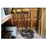 Lot - chain, 220 heavy duty electrical cord, pipe