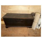 Antique blanket chest (lid not attached, bottom