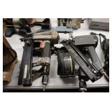 Lot - 4 Pneumatic nailers Senco trim, Due Fast