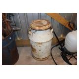 Metal milk can