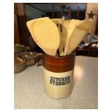 Tan & brown kitchen utensil crock with