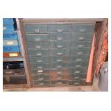 Metal parts bin (30 1/2 X 13 1 /2 X 37H)