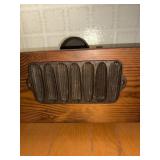 Cast iron cornbread pan