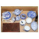 Box lot - Blue Willow child