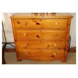 Pine 4 drawer dresser with key 39" x 17" x 34"