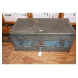 Trunk Lot including Purves Mfg 1948, Metal Tool
